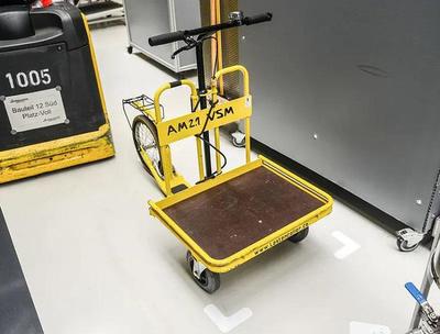 第200萬輛整車下線！揭秘李斌口中'不如江淮'的保時捷工廠 AGV小車如何定義未來智造